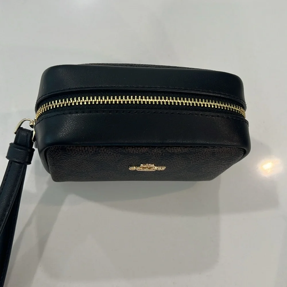 Coach Black and Brown Wristlet - Picture 5 of 13